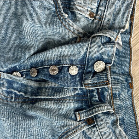 Levi’s 501 Skinny Premium - Picture 7 of 15